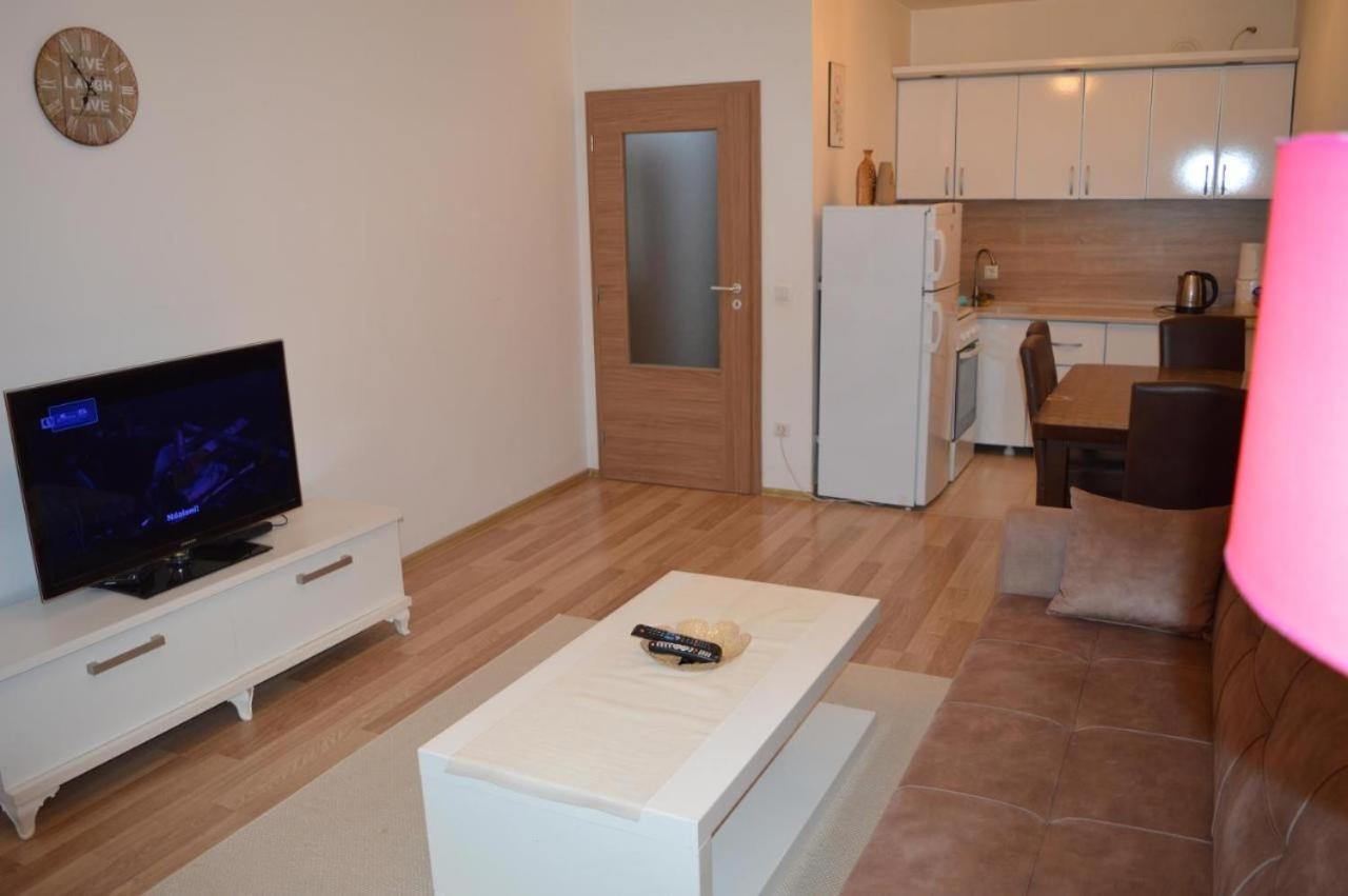 Prishtina Apartments Pristina Exterior photo